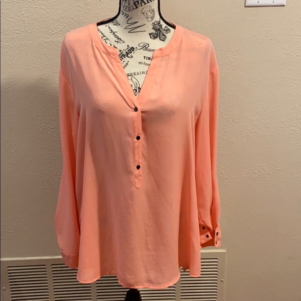 Adrianna Papell peach top long to 3/4 size sleeve